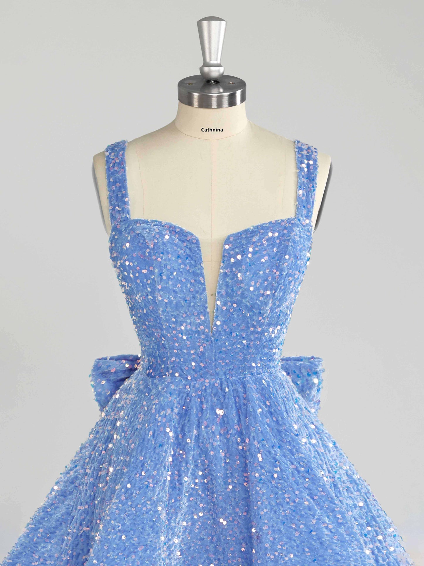 Calen A-Line Sparkly Sequin Short Homeocming Dresses With Bow