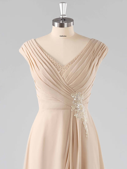 Melinda Simple V-Neck Appliqued Chiffon A-line Knee Length Dresses
